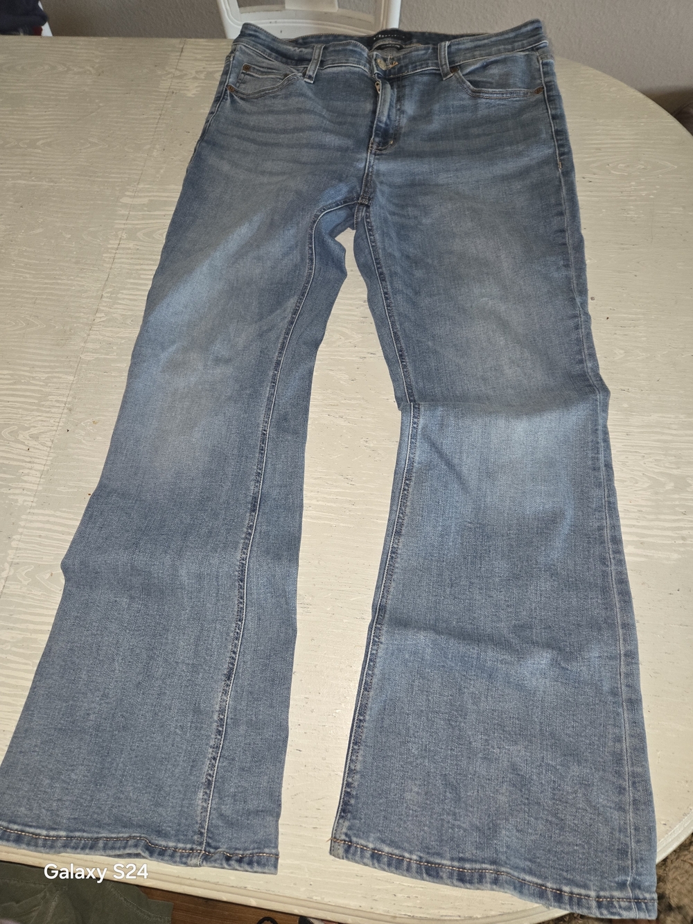 Aeropostale Women's Blue Mid Rise Flare Jeans Sz 12 EUC